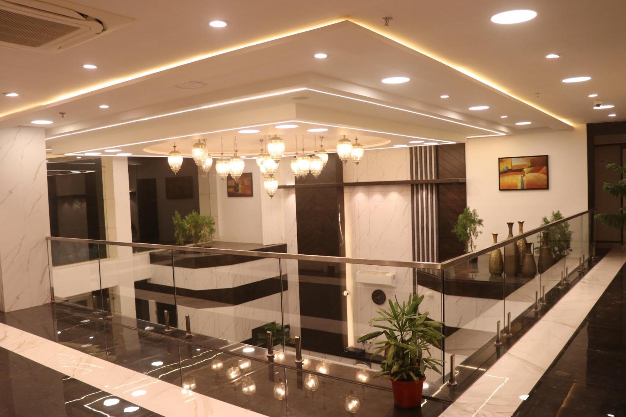 Hotel Kadamb Tree Jabalpur Exterior foto